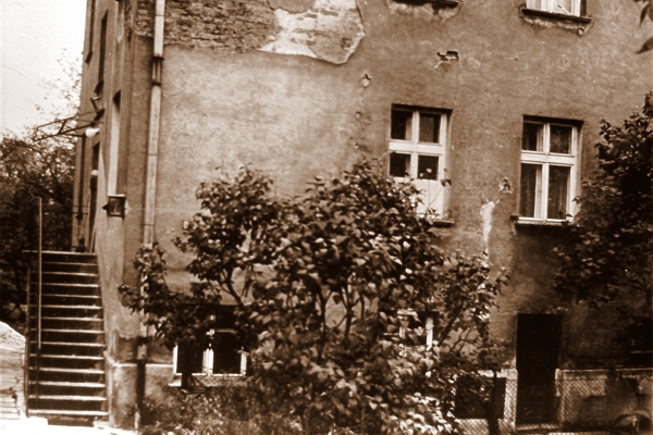 Dom, w którym zamieszkali Wojtyłowie po przeprowadzce do Krakowa
